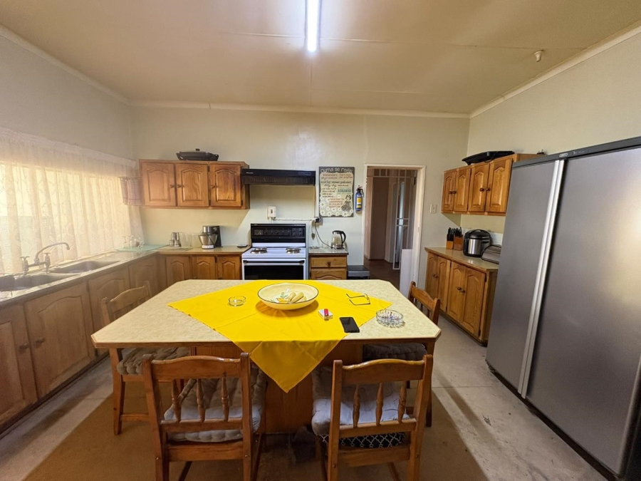 4 Bedroom Property for Sale in Heilbron Free State
